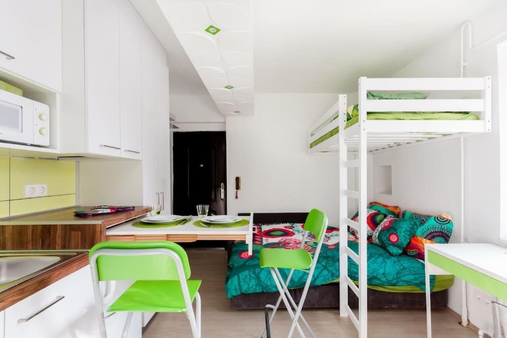 District 5 Studio Near Universities With Ac+view Apartamento