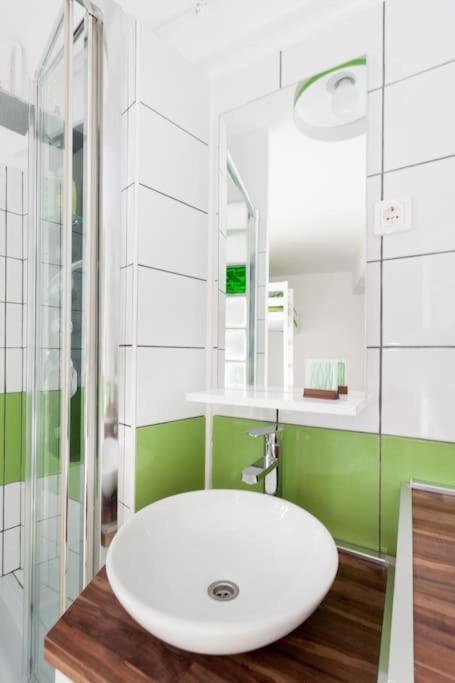 District 5 Studio Near Universities With Ac+view Apartamento *