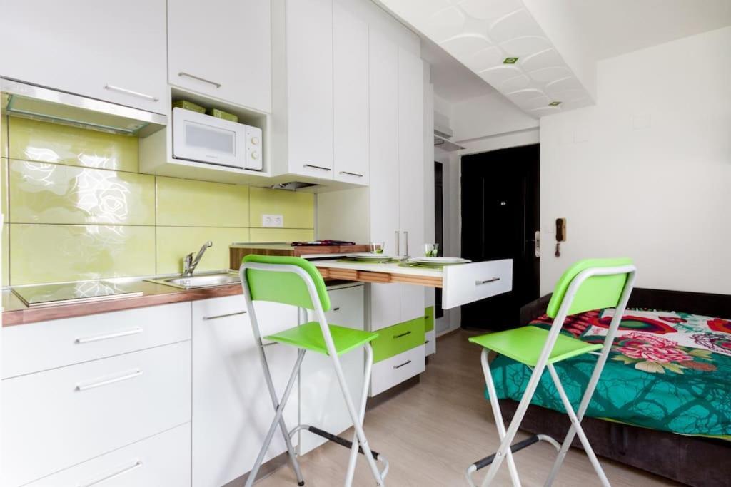 District 5 Studio Near Universities With Ac+view Apartment Budapest